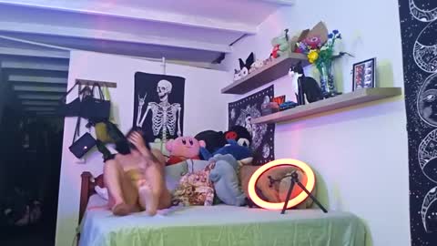Snapshot of lilithstar_666 chatting on September 2025 10:59:02 PM Lilith morningstar Independent Model Helpme to reach 100 likes online show from September 2025 10:59:02 PM