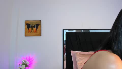 Lilith online show from November 2025 05:09:02 AM