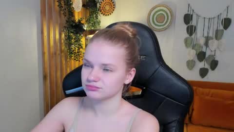 lilitrosen online show from November 2025 06:33:01 AM