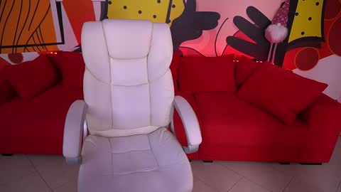 Snapshot of liliyamoon chatting on December 2024 09:43:01 PM Liliya online show from December 2024 09:43:01 PM