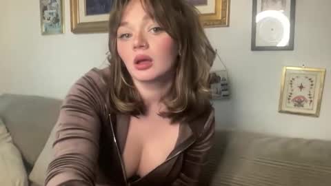 lilldaddysgirl online show from November 2025 11:27:01 PM