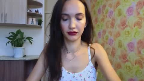 Lillian online show from October 2025 05:08:01 AM