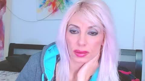 Lara online show from February 2025 05:02:01 AM