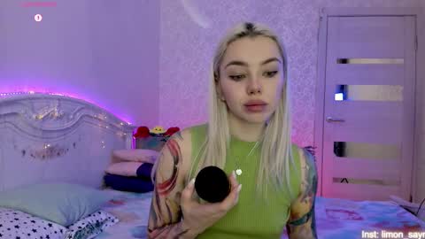 LilliMoore online show from October 2025 11:40:01 PM