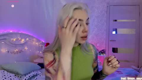 LilliMoore online show from October 2025 11:56:02 PM