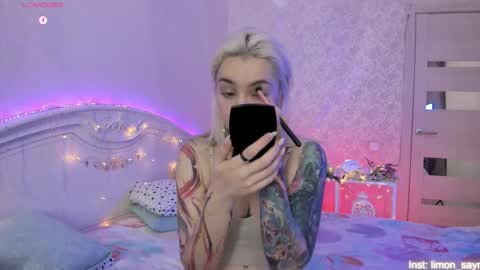 LilliMoore online show from November 2025 11:25:02 PM