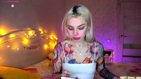 LilliMoore online show from March 2026 11:08:02 PM