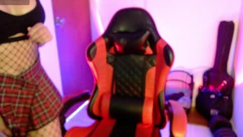 lillith_777 online show from April 2026 07:18:02 PM