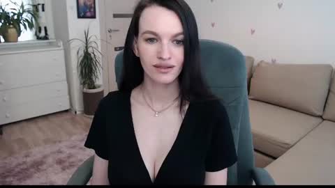 Snapshot of lilliyves chatting on July 2026 04:47:01 PM lilliyves online show from July 2026 04:47:01 PM