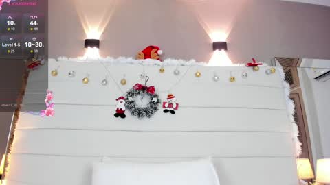 Snapshot of lilly_2809_ chatting on December 2024 10:16:02 AM Lizeth follow me in my igimlilycute 3 online show from December 2024 10:16:02 AM