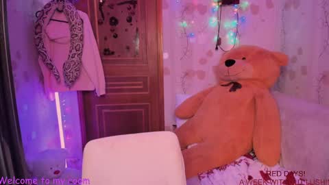 Lilly  online show from February 2025 10:03:02 PM