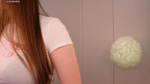 Lilly Colins online show from January 2025 03:47:02 PM