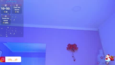 Snapshot of lilly_dollss chatting on January 2025 03:51:02 PM Sofia online show from January 2025 03:51:02 PM