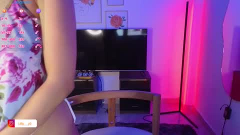 Snapshot of lilly_dollss chatting on February 2025 02:39:01 AM Sofia online show from February 2025 02:39:01 AM