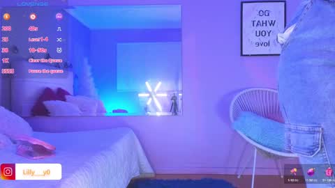 Snapshot of lilly_dollss chatting on February 2025 02:25:01 PM Sofia online show from February 2025 02:25:01 PM