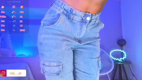 Snapshot of lilly_dollss chatting on March 2025 01:17:01 PM Sofia online show from March 2025 01:17:01 PM