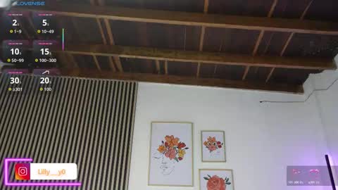 Snapshot of lilly_dollss chatting on October 2025 12:37:02 PM Sofia online show from October 2025 12:37:02 PM