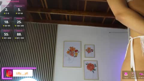 Snapshot of lilly_dollss chatting on November 2025 12:41:02 PM Sofia online show from November 2025 12:41:02 PM