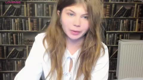 Lilly online show from November 2025 07:34:02 PM