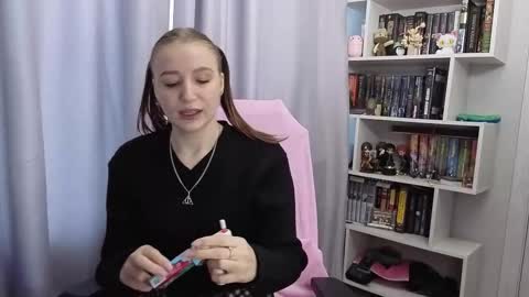 LillyFan X online show from September 2025 04:23:02 AM