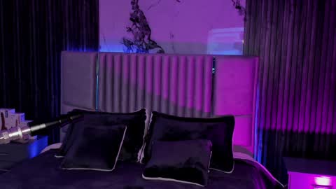 Lilly Ortiz online show from December 2024 04:51:02 AM