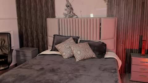 Lilly Ortiz online show from April 2026 07:58:01 PM