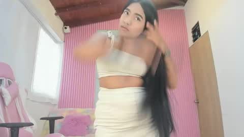 Snapshot of lillyy16 chatting on May 2026 11:04:02 AM lillyy16 online show from May 2026 11:04:02 AM