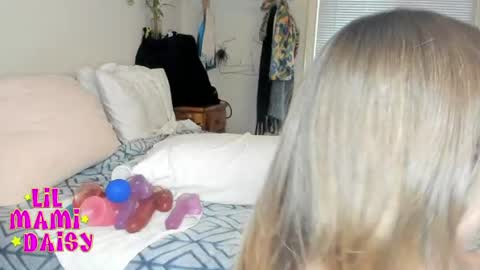 Snapshot of lilmamidaisy chatting on June 2026 02:14:02 AM Daisy Bby online show from June 2026 02:14:02 AM
