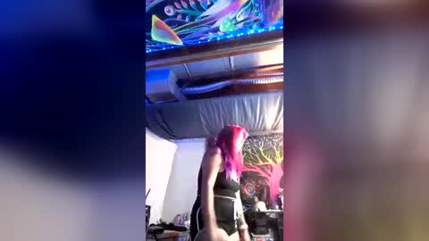 Snapshot of lilmystiq chatting on June 2026 03:22:01 PM lilmystiq online show from June 2026 03:22:01 PM