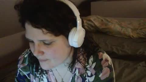 liloudouce online show from February 2026 05:46:02 PM