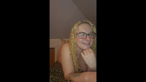 Snapshot of lilpies chatting on February 2026 07:45:01 PM LilPies online show from February 2026 07:45:01 PM