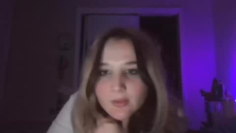 Snapshot of lilred0503 chatting on July 2026 03:59:02 AM lilred0503 online show from July 2026 03:59:02 AM