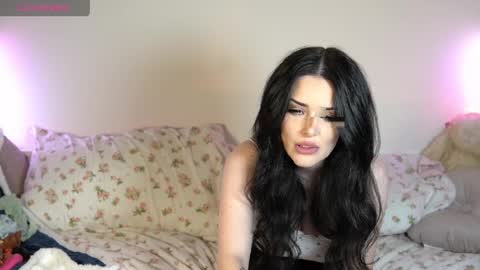 Snapshot of lilsibby chatting on June 2026 12:28:01 AM sibby online show from June 2026 12:28:01 AM