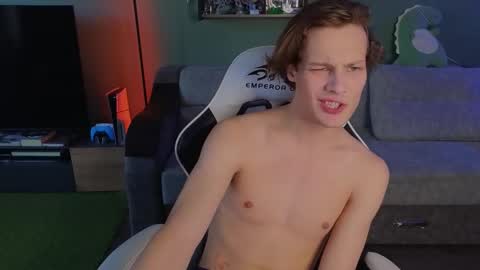 lilteddyboy online show from October 2025 01:42:02 PM