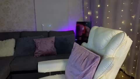 Lilu online show from February 2025 02:48:02 AM