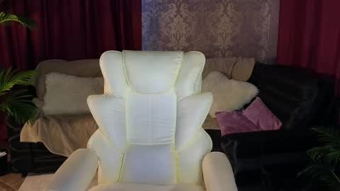 Lilu online show from October 2025 06:25:02 AM