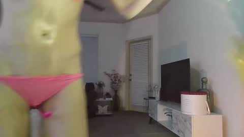 Raina Ryder online show from October 2025 04:10:02 AM