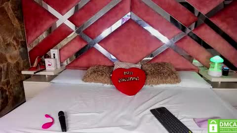 Lily online show from March 2026 08:04:02 PM