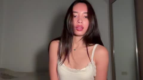 Snapshot of lily_bunnyy chatting on June 2026 07:17:02 PM Lily online show from June 2026 07:17:02 PM