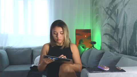 Lily online show from February 2025 08:59:02 AM