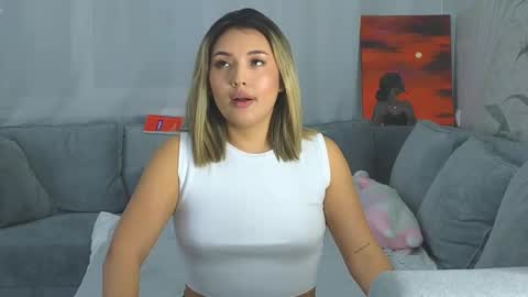 Lily online show from February 2025 03:41:02 PM