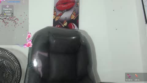 LILY online show from October 2025 03:23:02 PM