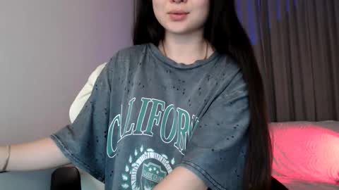 Lily Litle online show from September 2025 06:44:02 PM