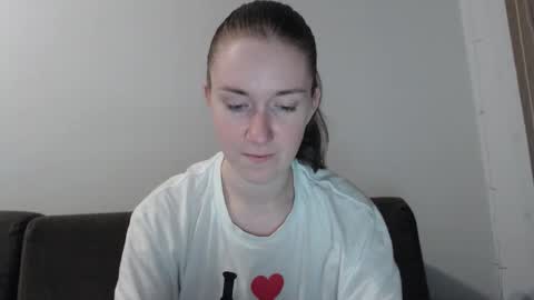 lily_love_x online show from November 2025 04:34:02 AM