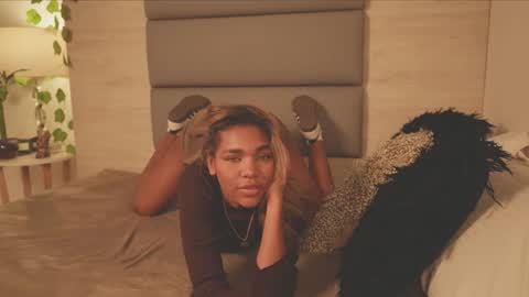 Lily Miiller online show from February 2026 09:36:02 PM