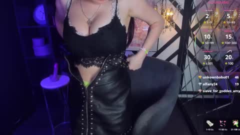 Snapshot of lily_moonlight chatting on March 2025 04:51:02 PM Lily online show from March 2025 04:51:02 PM