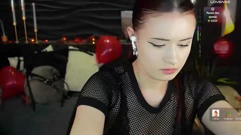 Snapshot of lily_moonlight chatting on February 2026 07:17:02 PM Lily online show from February 2026 07:17:02 PM