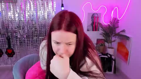 Snapshot of lily_moonlight chatting on February 2026 06:52:01 AM Lily online show from February 2026 06:52:01 AM