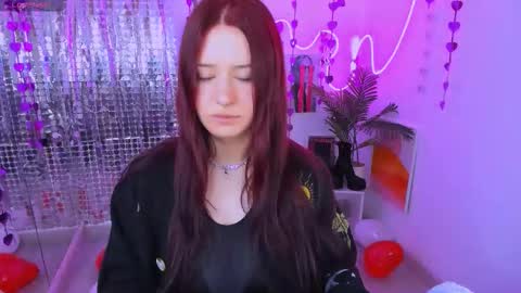 Snapshot of lily_moonlight chatting on February 2026 07:51:01 AM Lily online show from February 2026 07:51:01 AM