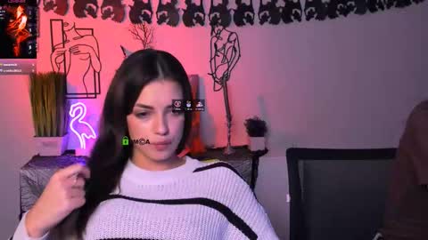 Lily online show from November 2025 08:22:02 PM